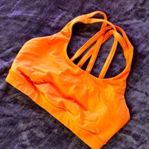 Lululemon sports bra size 8